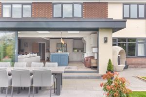 Photo 25- click for photo gallery